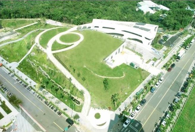 有「全国最美水资中心」之美誉的桃园市文青水园水资源回收中心启用隔年就满载，2期扩厂今年中完工，目前仍有3千吨余裕。（水务局提供／蔡依珍桃园传真）