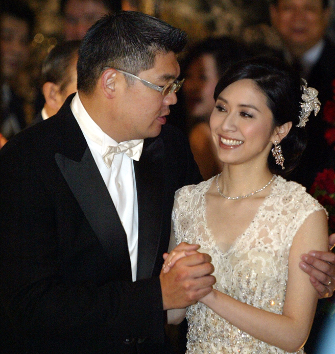 蔡依珊18年前与连胜文举行世纪婚礼。（图／中时资料照）
