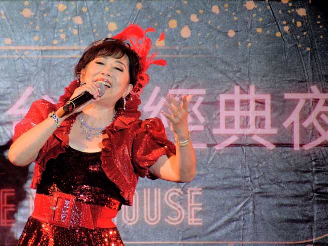 资深歌后刘明珠持有美国绿卡，因太久没返美险遭遣返。（刘明珠提供）