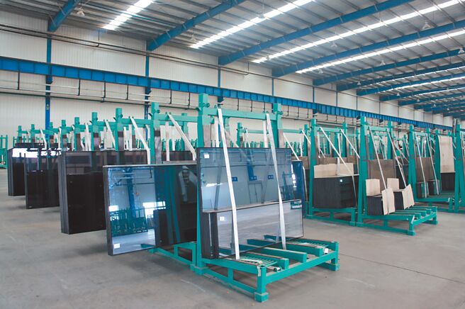 高阶玻纤布等材料需求居高不下，加上2日大陆玻璃期货强涨，手握两大题材的台玻有望在第四季迎荣景，营运向上。图／本报资料照片