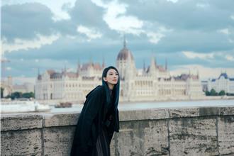 戴佩妮自爆終於被「放出來」 拍MV太瘋狂竟把對方玩到當機