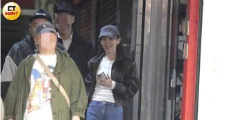 彭佳慧立冬嗑薑母鴨進補 小8歲男友愛相隨忙進忙出好貼心