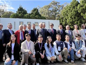 曾任兩岸清大校長  賀陳弘向陸生介紹梅貽琦與梅園歷史