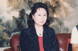 琼瑶过世登陆热搜破千万点阅 曾要求：将我遗体儘速火化