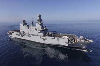 最有趣的綜合軍艦：卡達海軍「富爾克」多功能船塢登陸艦