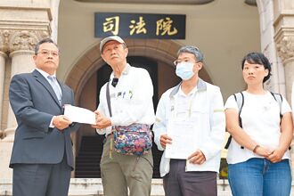 追思白玫瑰 淚控司法保護加害者