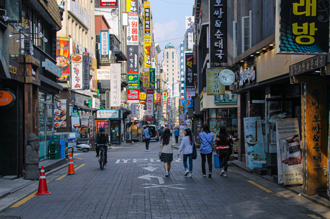 南韩总统尹锡悦昨深夜宣布实施戒严，但仅实施6小时，引起国际关注。（示意图，shutterstock／达志）