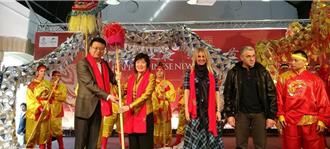 中国春节申遗成功！陆世界非遗总数达44项   居世界第一