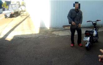 取缔微电车未悬挂车牌　台中丰原警追50公尺压制失联移工