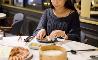 妹子點名3餐飲店「以前貴現在很便宜」 萬人爆共鳴