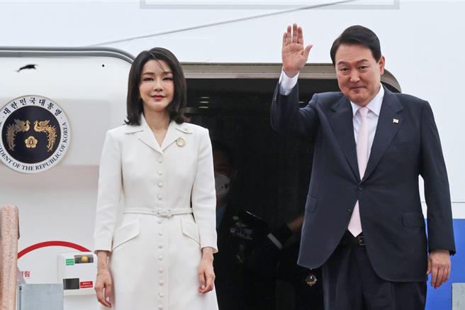 韓國總統尹錫悅夫婦(圖／美聯社)