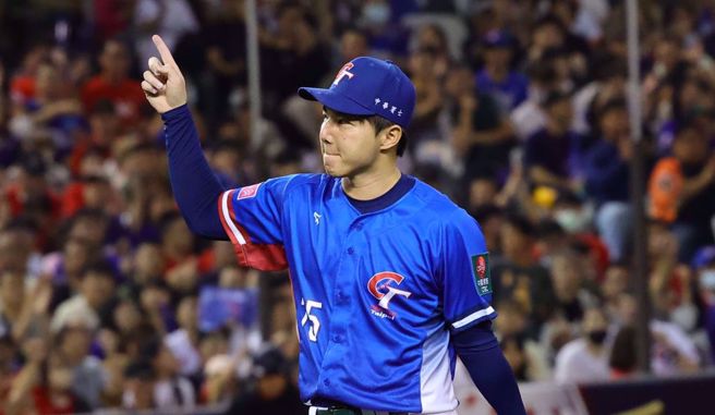 新竹市政府将于12月6日下午2时，于市府大礼堂举办「新竹之光郭俊麟英雄见面会」，新竹后站夜市决定加码提供1000张「后站夜市50元现金抵用券」。（本报资料照）