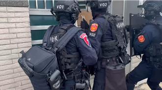 曾囂張到監獄為老大接風 明仁會要角持槍毒5度遭逮