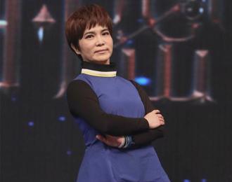 李艷秋喊話讓綠營「變成更少數」秀8字春聯：別當家生事