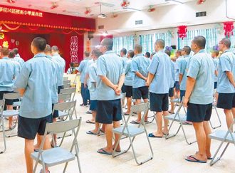 獨》監獄變摩鐵？受刑人和老婆「激戰」：走路會腳軟