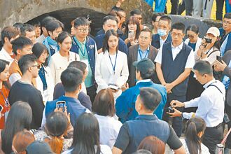 奔騰思潮》兩岸：兩個世界，是地球人，也是一家人（金彥斌）