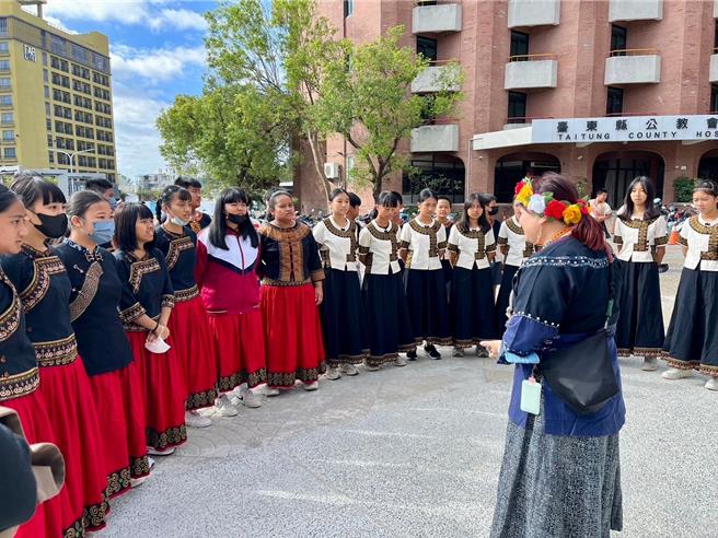 台东县大王国中荣获113学年度学生音乐比赛复赛乡土歌谣国中组特优，将进军全国赛舞台。（大王国中提供／蔡旻妤台东传真）