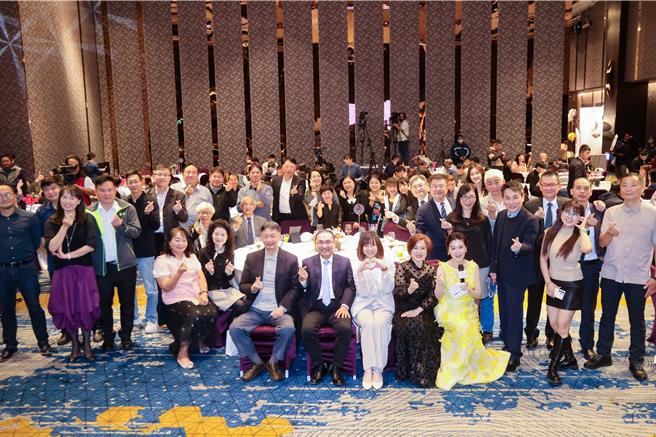 新北市政府今（6）日举办第14届金采奖颁奖典礼，共有23家有线电视业者、77件参赛作品角逐13项大奖。（新北新闻局提供）