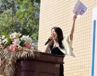 藍美女發言人嗨曬「喜訊」  驚訝自嘲：沒選上立委也可以？