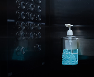 當媽不到1小時 產婦搭醫院電梯急墜 搶救不治