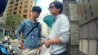 脸书抽奖诈骗！ 北市男遭诱骗投资50万报警逮车手