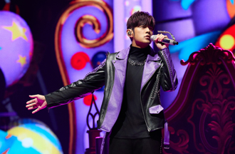 周杰倫演唱會 RAP男重複點唱〈告白氣球〉被罵翻！身分遭挖出