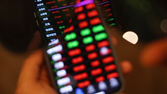 ETF調整後 投信衝刺季底作帳