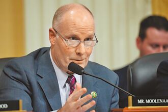 美籲重建民主軍火庫 以實力求和平