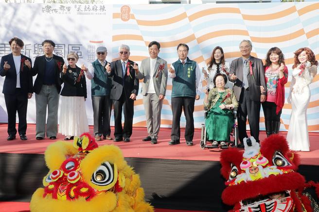 台南市南区新兴园区内全台最大的「碳佐麻里」烧肉餐厅7日开幕剪彩。（市府提供／洪荣志台南传真）