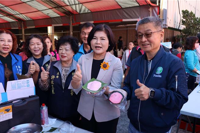 雲林縣林內鄉農會7日舉辦「林內鄉農會優質米糧-龍稻陣來」活動，縣長張麗善（右二）表示透過食農教育可升級雲林農業，持續朝淨零永續目標邁進。（雲林縣政府提供／張朝欣雲林傳真）