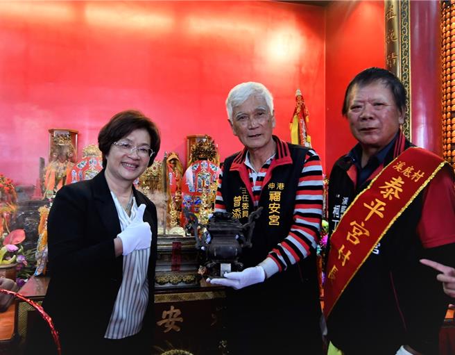 县长王惠美参与「送大炉」等活动。（李京升摄）