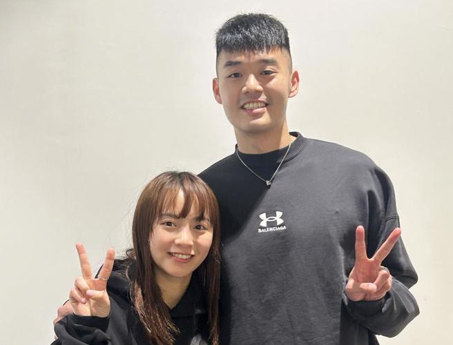 王齐麟、陈诗媛7日到大巨蛋朝圣周杰伦演唱会。（杰威尔音乐提供）