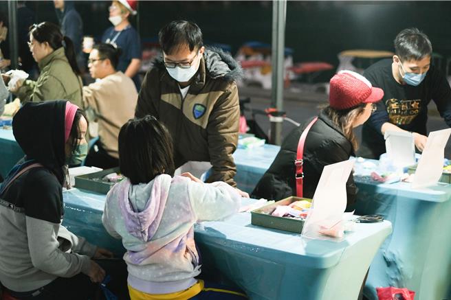 2024新北嘉年华邀集了各年轻创业者品牌，其中共有7组来自新店未来基地的青创团队。（青年局提供）