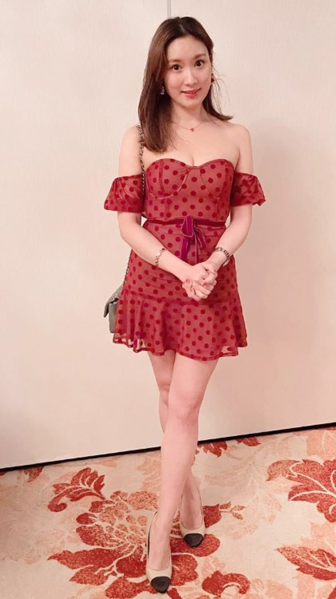 林佑蔚经常晒出性感辣照掀起话题。（图／itscamilleadeline  IG）