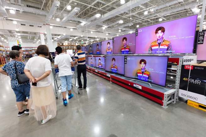 大陆商务部全国家电以旧换新资料平台显示，截至12月6日24时，共有2,963.8万名消费者购买8大类家电产品4,585万台，带动销售人民币（下同）2,019.7亿元，其中一级能效产品销售额占比超过90％。（示意图:shutterstock/达志）