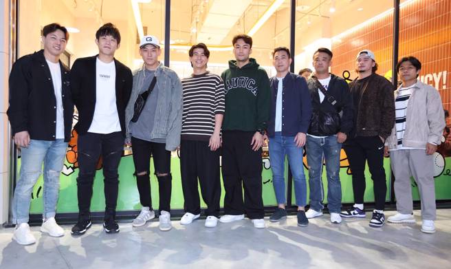 12強中華隊的台灣英雄們。（圖／陳俊吉攝）