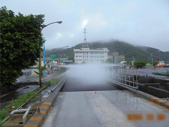苏澳港洗车设备採用回收山泉水，妥善利用资源。（宜兰县政府提供／吴佩蓉宜兰传真）