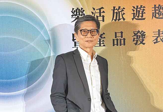 雄狮旅游董事总经理黄信川出席2025乐活旅游趋势暨产品发表会。（洪秀瑛摄）