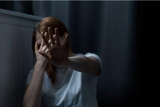 陸官認了這些家暴證據：電話錄音、鄰居證言、保證書都算