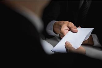 「蠅貪蟻腐」典型案例 陸發布6件依法懲治