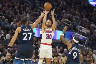 NBA》新浪花兄弟再现！柯瑞携手希尔德用三分飙破灰狼