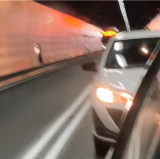 雪隧驚傳惡意逼車 狂按喇叭閃燈一整路
