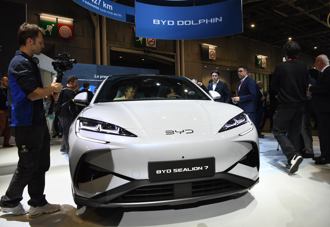 全球新能源汽车销量TOP20出炉：比亚迪稳坐冠军 是特斯拉4倍