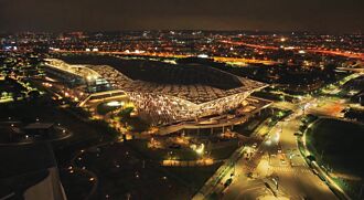 台中会展中心12／13点灯 愈夜愈美丽