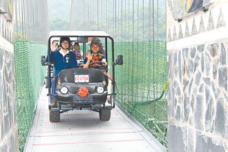 挺原鄉農民 高雄獲農具車補助