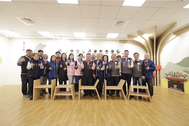 花蓮縣政府保存縣內客庄打拚奮鬥的歷史及客家文化與知識，在花蓮縣客家文化會館建置「花蓮縣客家數位資料館」，現已開放民眾參觀認識花蓮客家族群的故事。（花蓮縣政府提供／羅亦晽花蓮傳真）