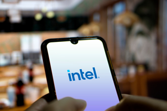 不是季辛格沒眼光？楊應超曝英特爾錯過AI難堪真相