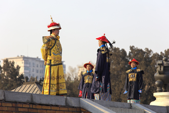 皇帝吃軟不吃硬 2000年歷史都一樣 靠3招約束