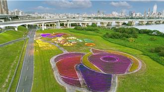 「花繪三重奏」冬日限定！鴨鴨公園光雕花海14日驚豔登場