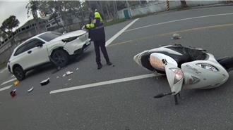 現役女軍人開車洽公路口碰撞機車 7旬老翁倒地進加護病房